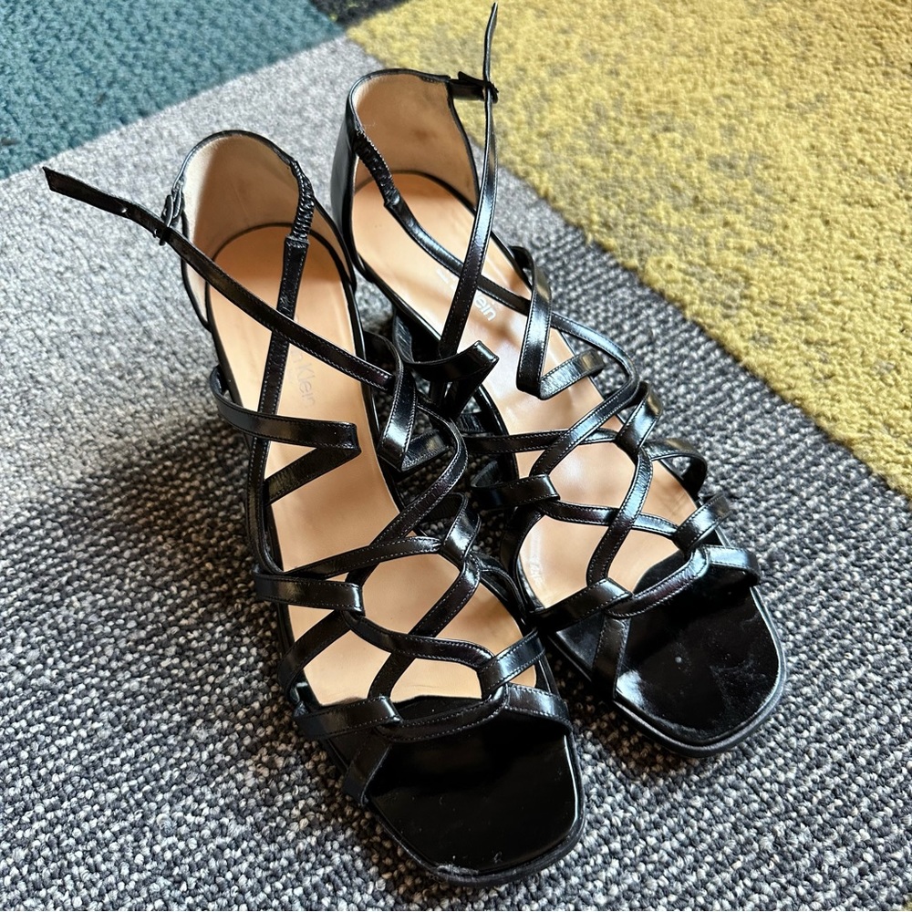 Calvin Klein size 7